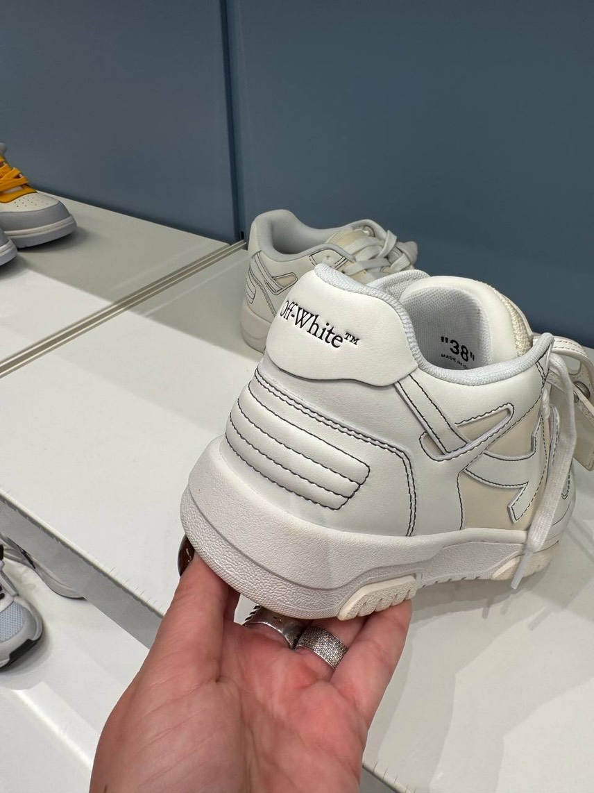 OFF-WHITE Sneakers side view - Women's luxury Shoes
