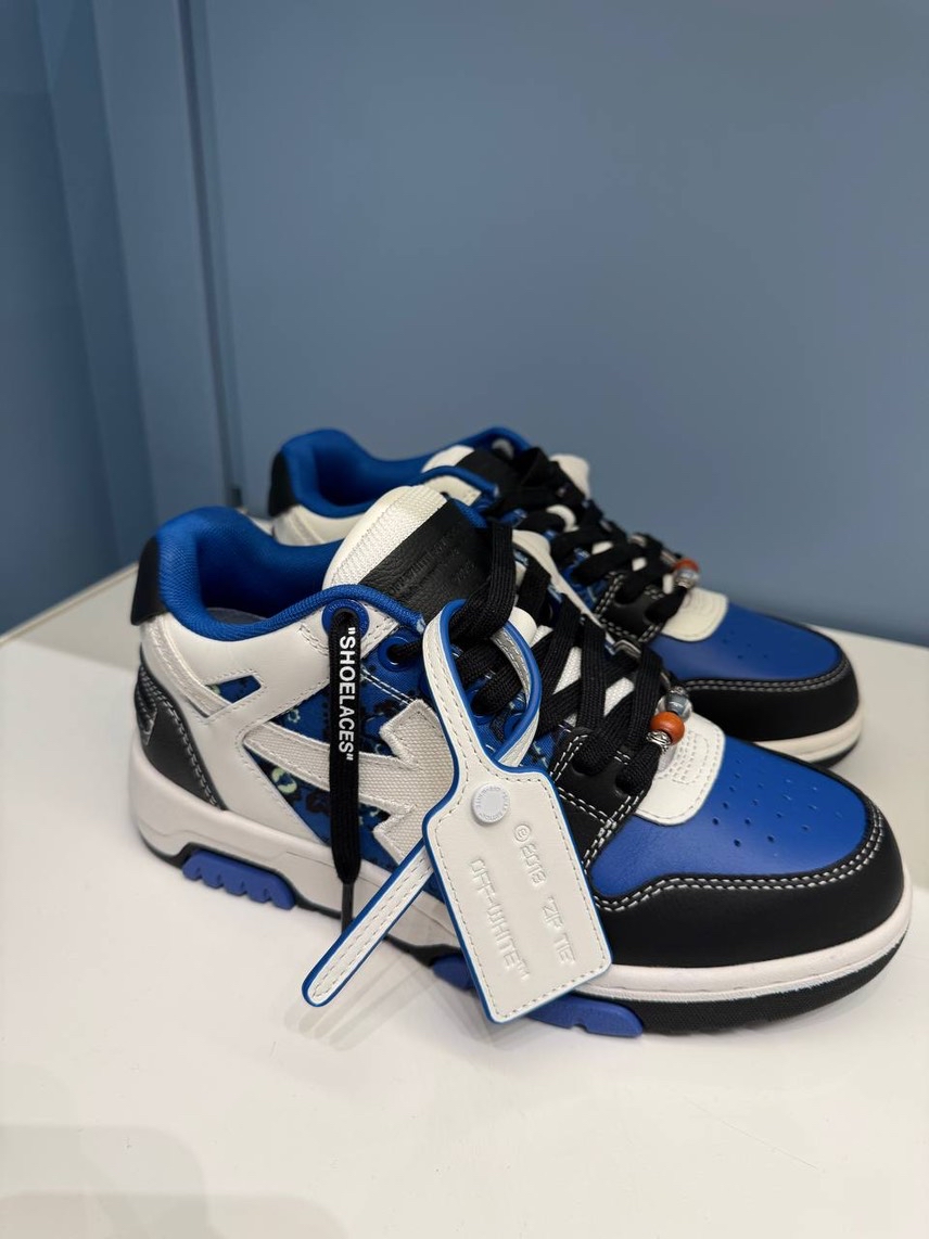 OFF-WHITE Sneakers front view - Women's luxury Shoes