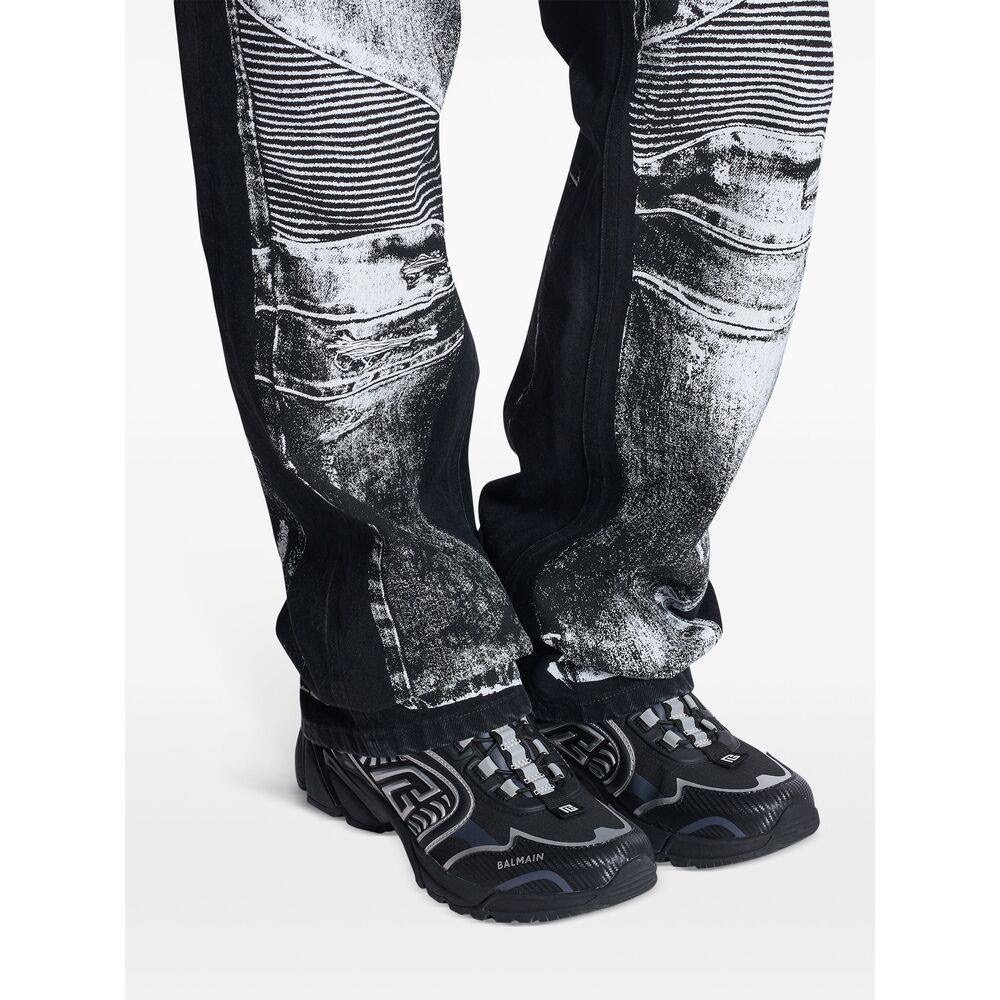 BALMAIN Sneakers side view - Men's luxury Shoes