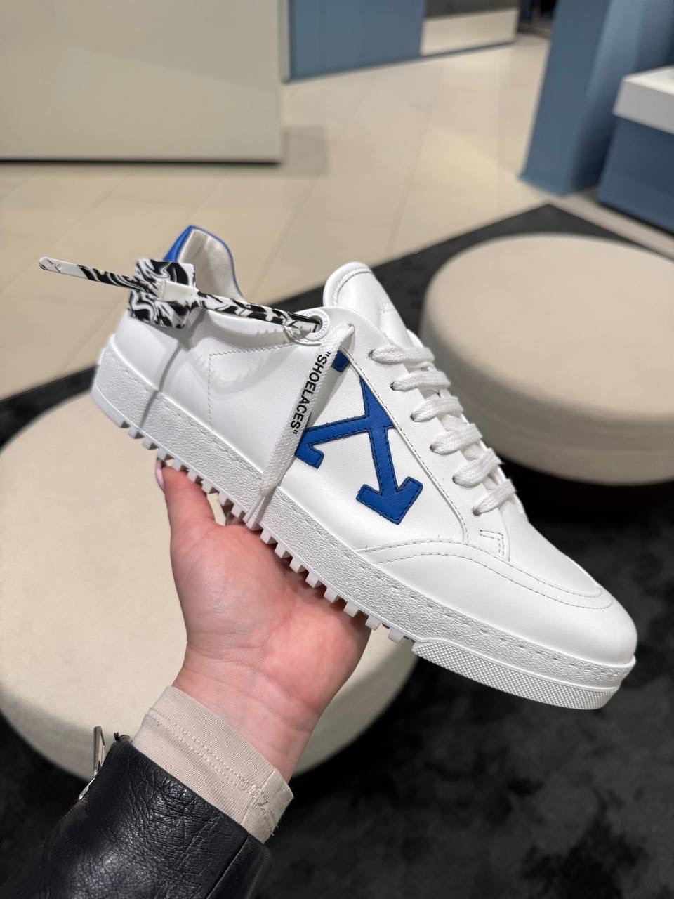 OFF-WHITE Sneakers front view - Men's luxury Shoes