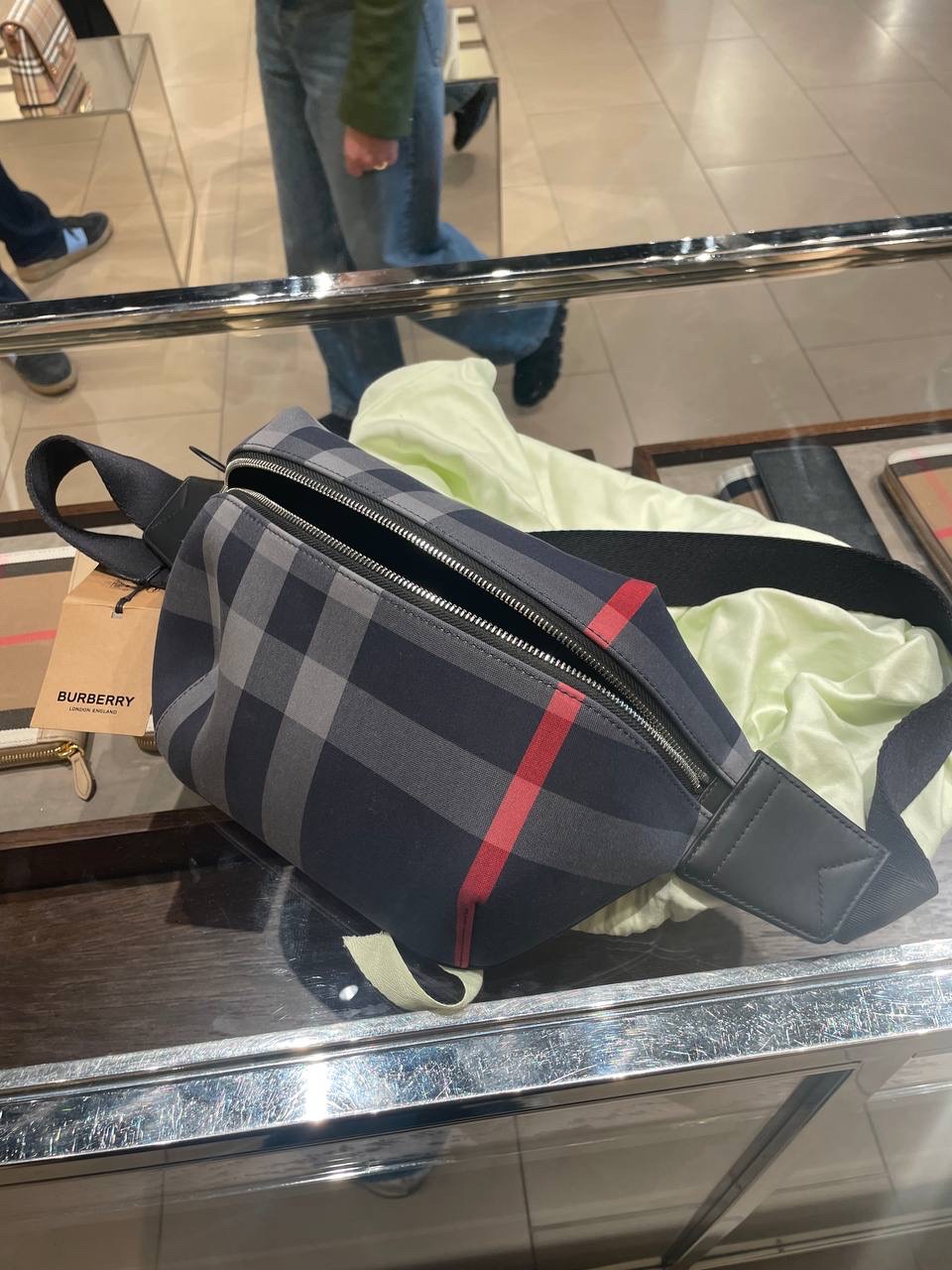 BURBERRY Belt bags front view - Men's luxury Bags