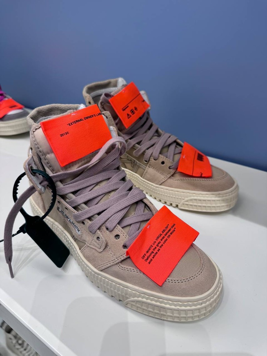 OFF-WHITE Sneakers side view - Women's luxury Shoes