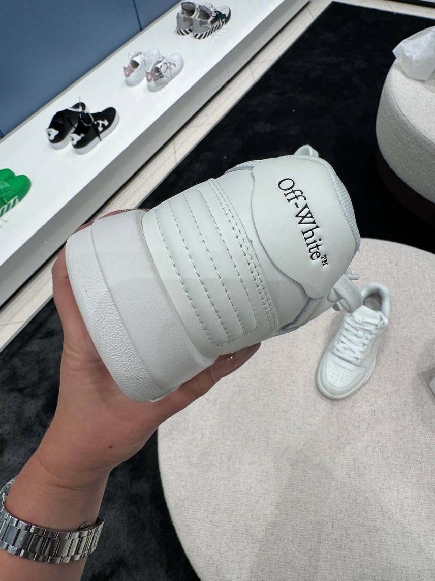 OFF-WHITE Sneakers side view - Women's luxury Shoes