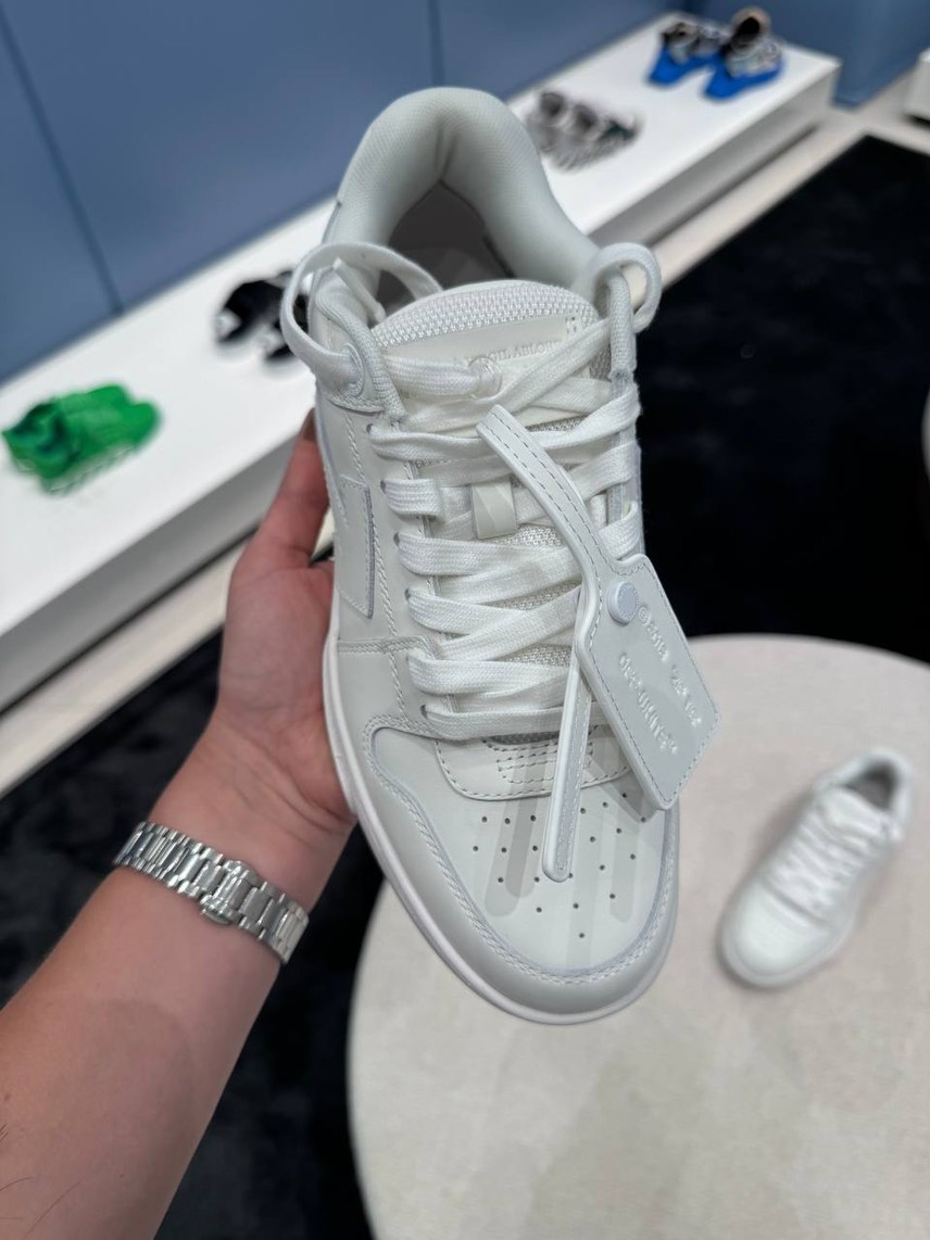 OFF-WHITE Sneakers side view - Women's luxury Shoes
