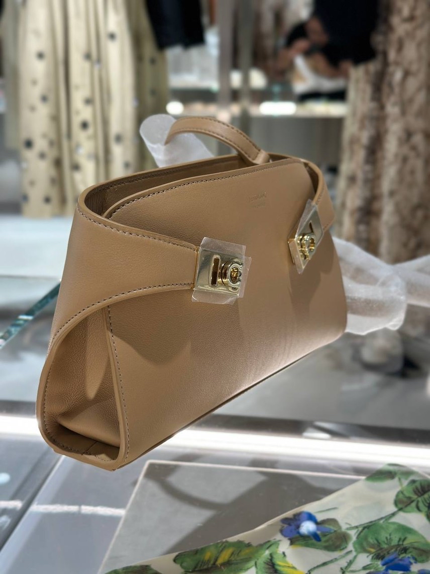 SALVATORE FERRAGAMO Crossbody bags side view - Women's luxury Bags