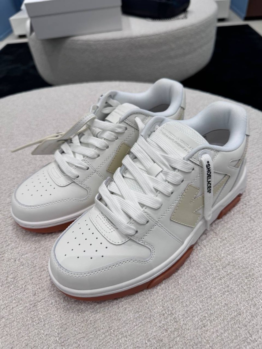 OFF-WHITE Sneakers side view - Women's luxury Shoes