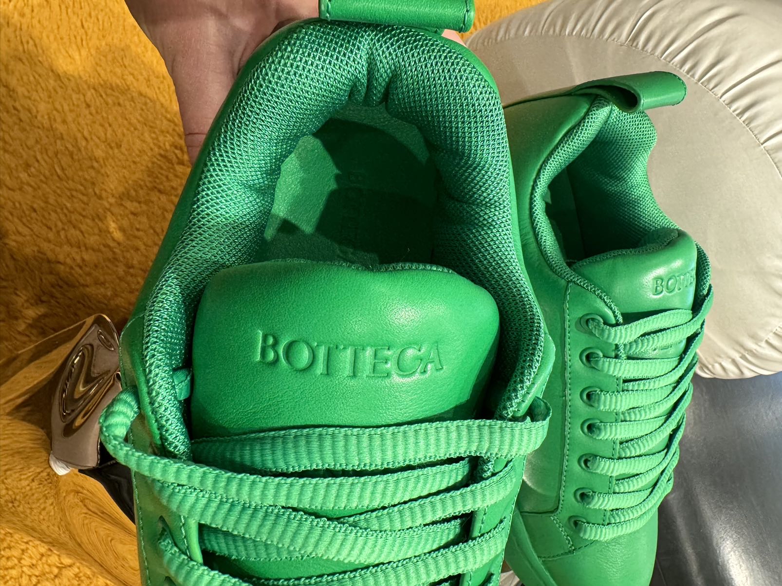 BOTTEGA VENETA Sneakers side view - Men's luxury Shoes