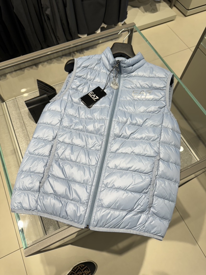 EMPORIO ARMANI Gilets front view - Men's luxury Clothes