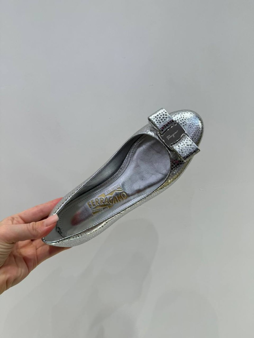 SALVATORE FERRAGAMO Ballerinas side view - Women's luxury Shoes
