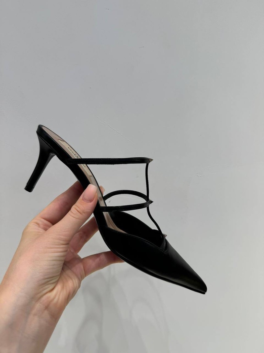 VALENTINO GARAVANI Sandals front view - Women's luxury Shoes