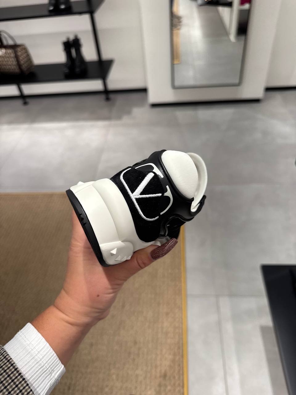 VALENTINO GARAVANI Sneakers side view - Women luxury Shoes