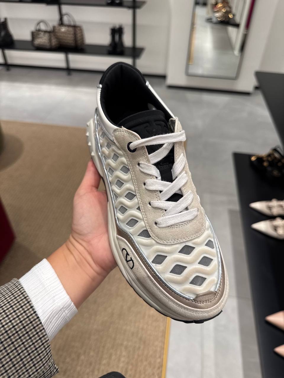 VALENTINO GARAVANI Sneakers side view - Women luxury Shoes