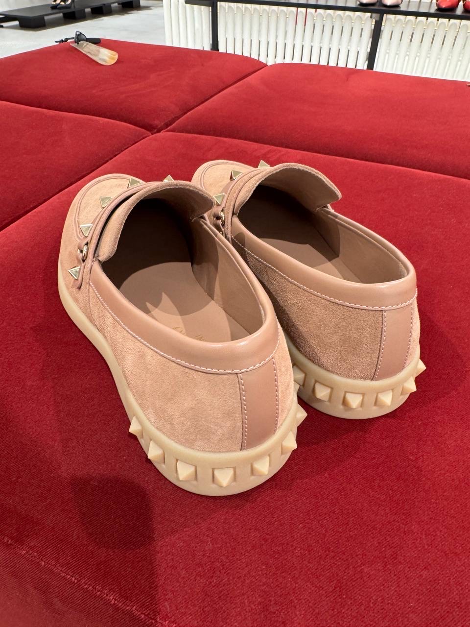VALENTINO GARAVANI Moccasins side view - Women luxury Shoes