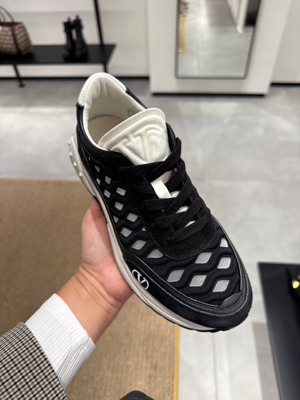 VALENTINO GARAVANI Sneakers side view - Women luxury Shoes