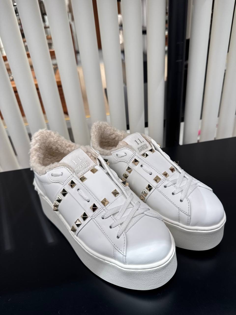 VALENTINO GARAVANI Sneakers side view - Women luxury Shoes