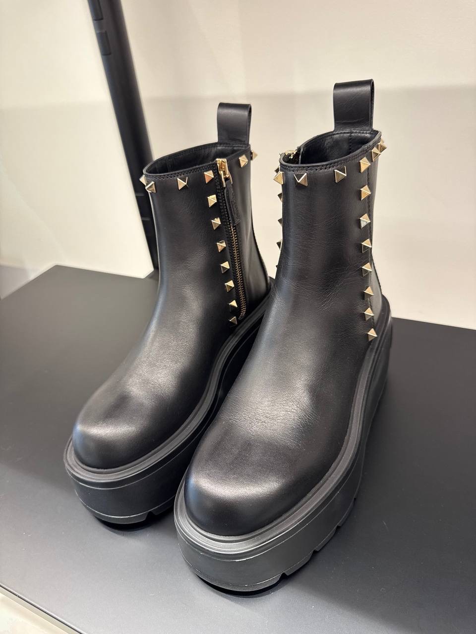 VALENTINO GARAVANI Boots side view - Women luxury Shoes