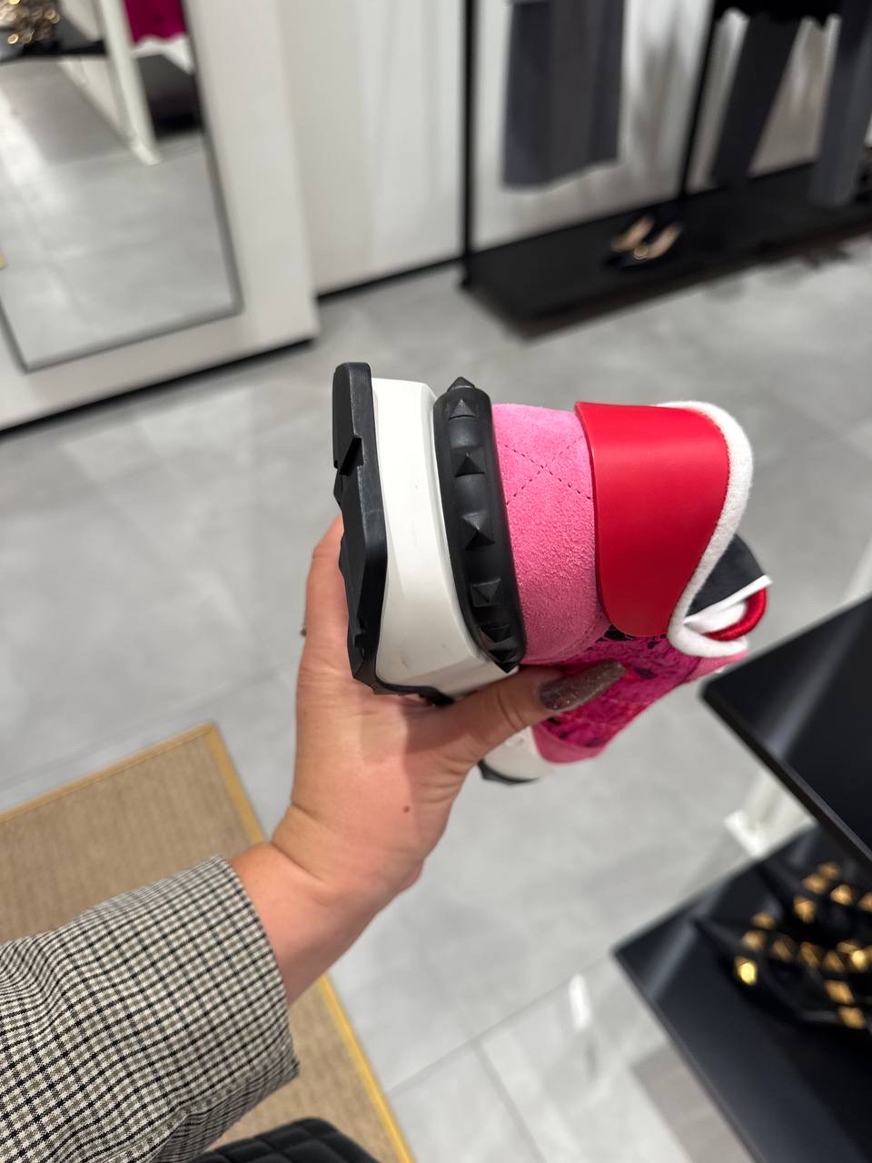 VALENTINO GARAVANI Sneakers side view - Women luxury Shoes