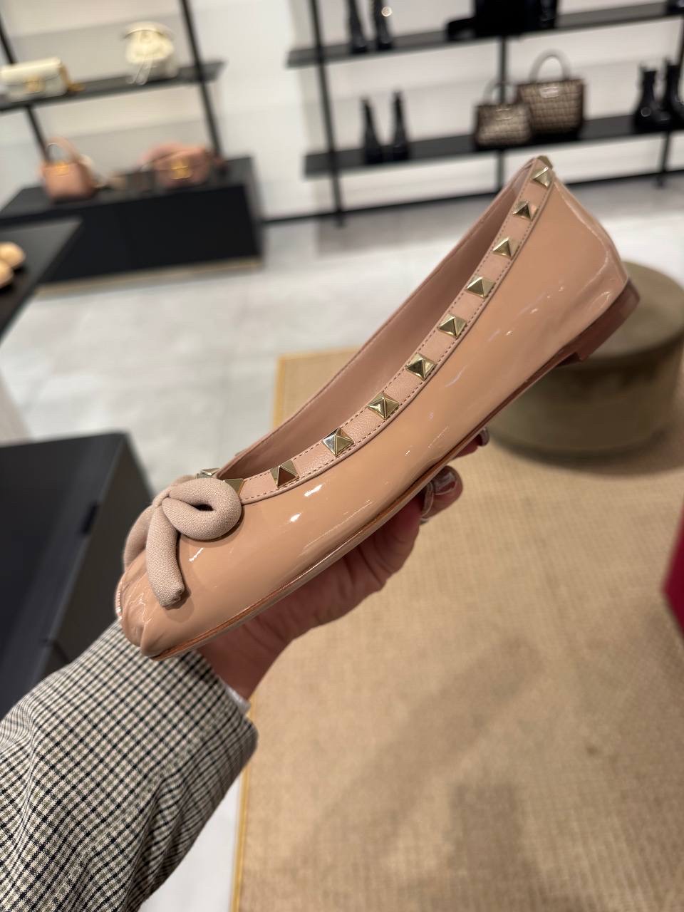 VALENTINO GARAVANI Ballerinas front view - Women luxury Shoes