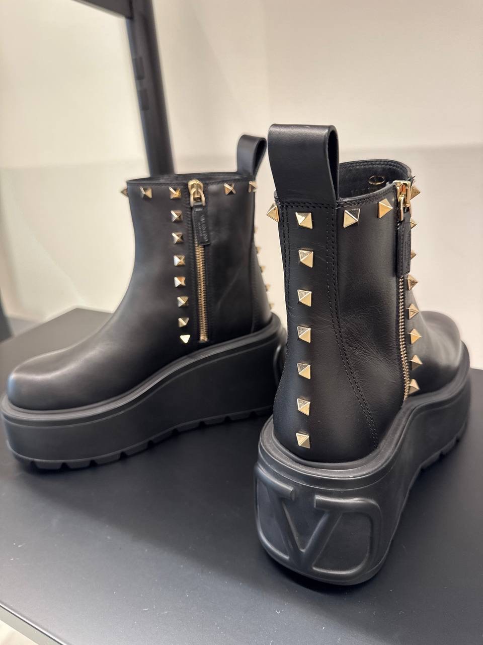 VALENTINO GARAVANI Boots side view - Women luxury Shoes