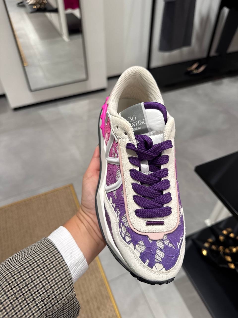 VALENTINO GARAVANI Sneakers side view - Women luxury Shoes