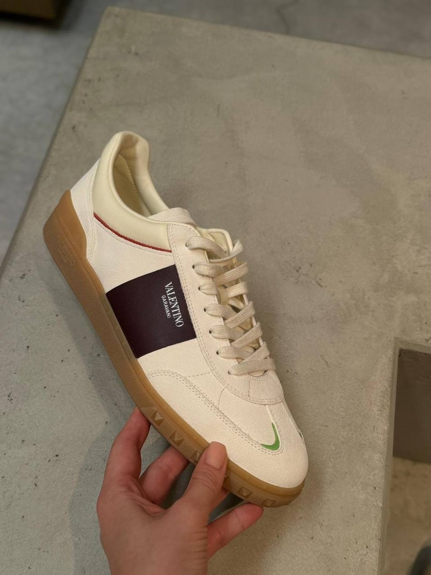 VALENTINO GARAVANI Sneakers side view - Men's luxury Shoes