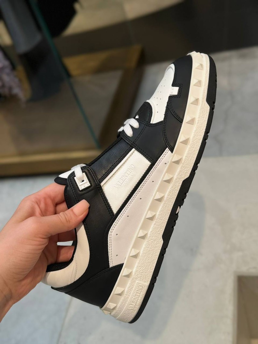 VALENTINO GARAVANI Sneakers side view - Men's luxury Shoes