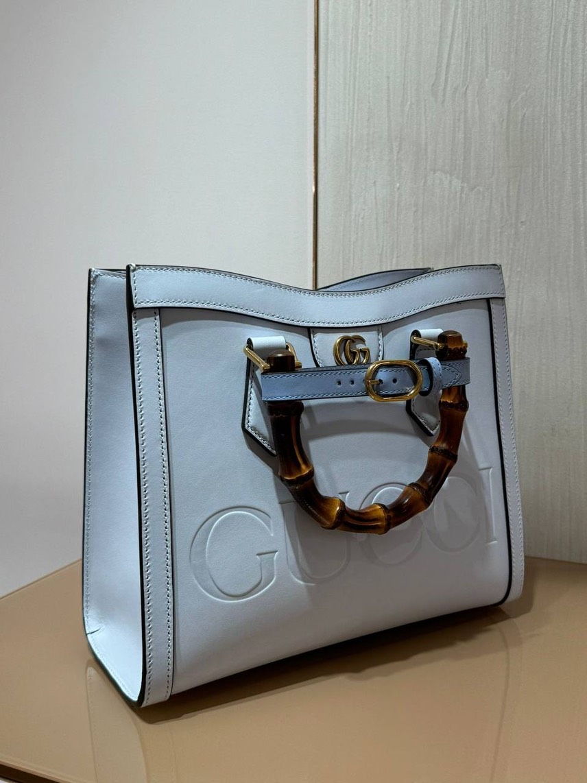 GUCCI Shoulder bags side view - Women's luxury Bags