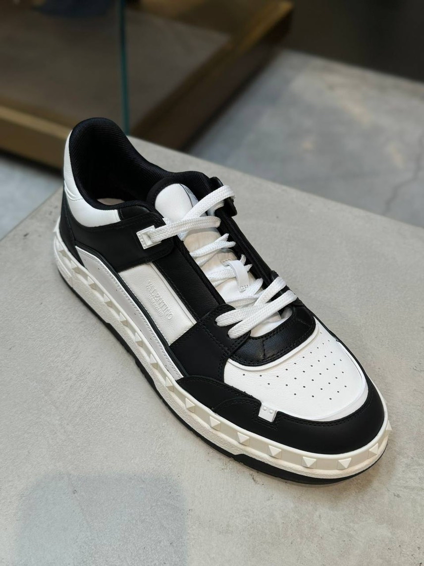 VALENTINO GARAVANI Sneakers front view - Men's luxury Shoes