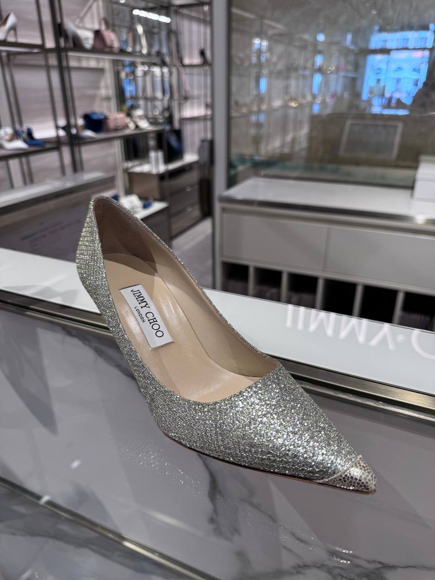 JIMMY CHOO Pumps front view - Women's luxury Shoes
