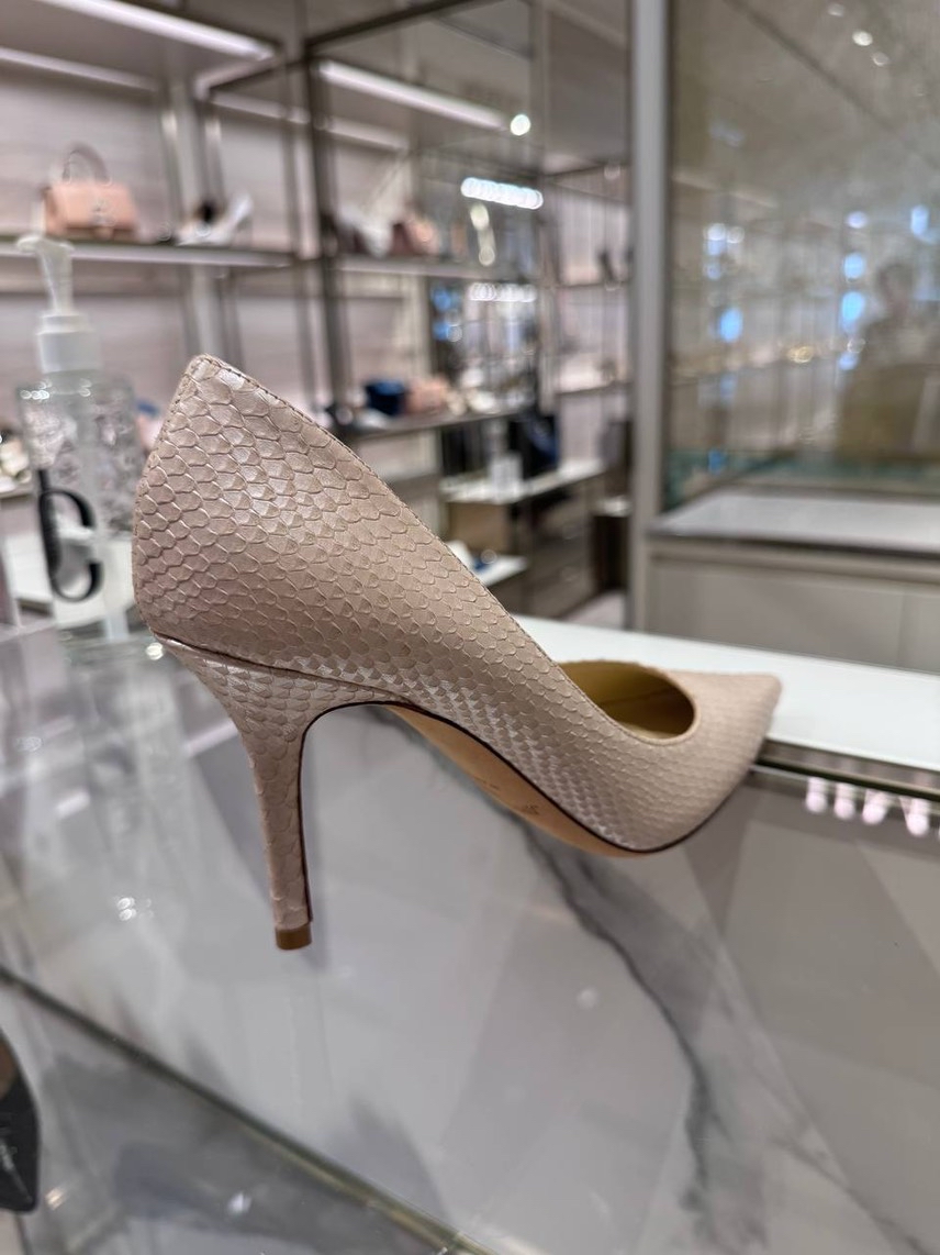 JIMMY CHOO Pumps side view - Women's luxury Shoes