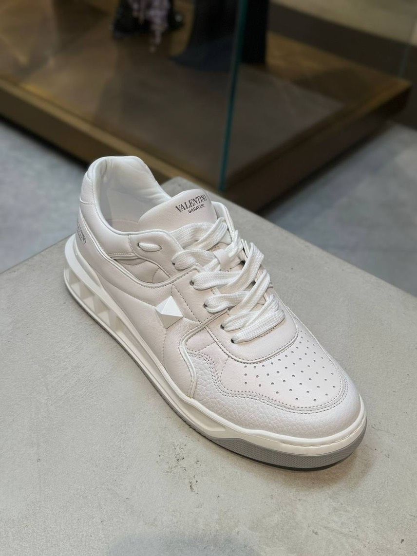 VALENTINO GARAVANI Sneakers front view - Men's luxury Shoes
