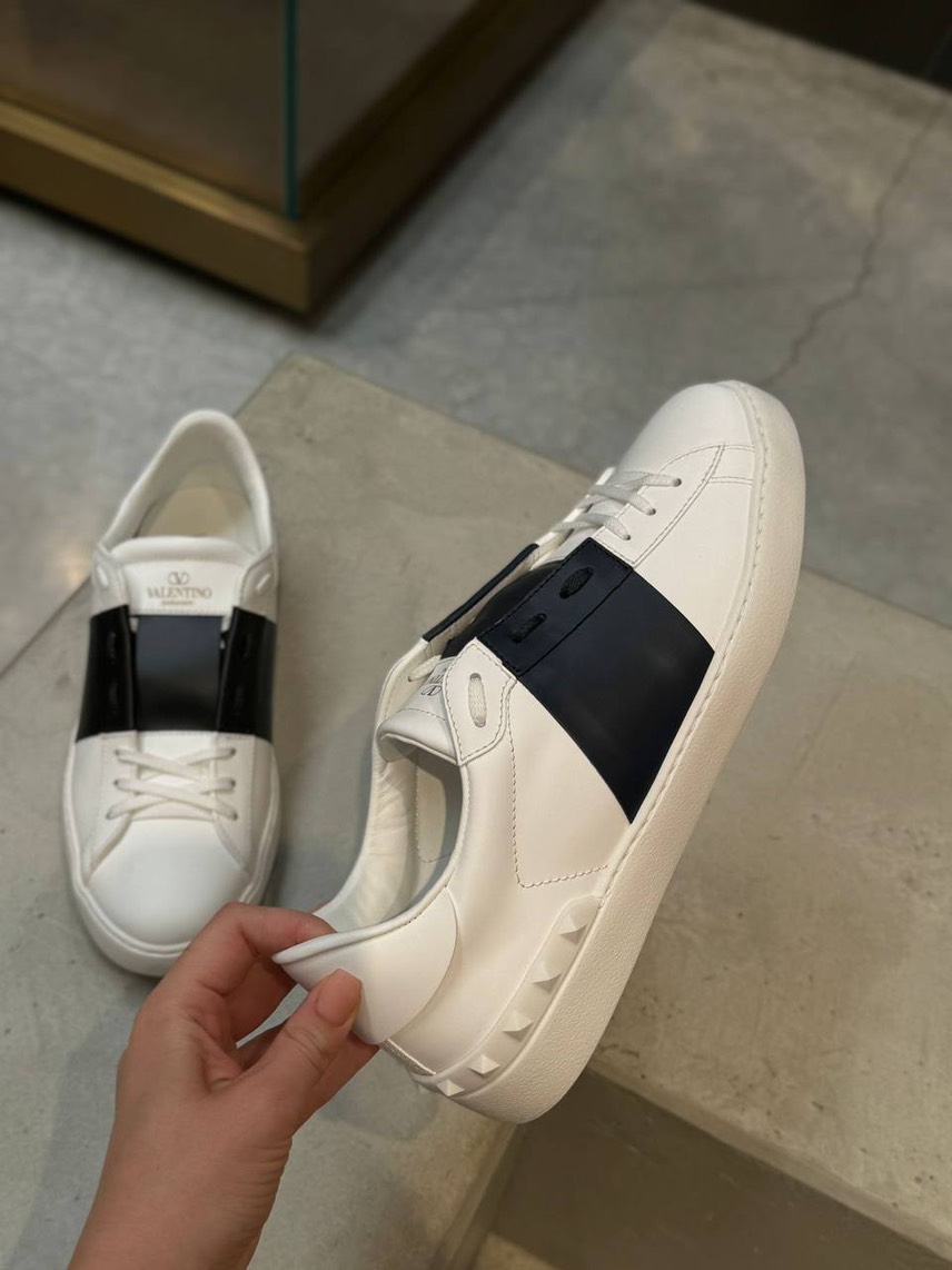 VALENTINO GARAVANI Sneakers front view - Men's luxury Shoes