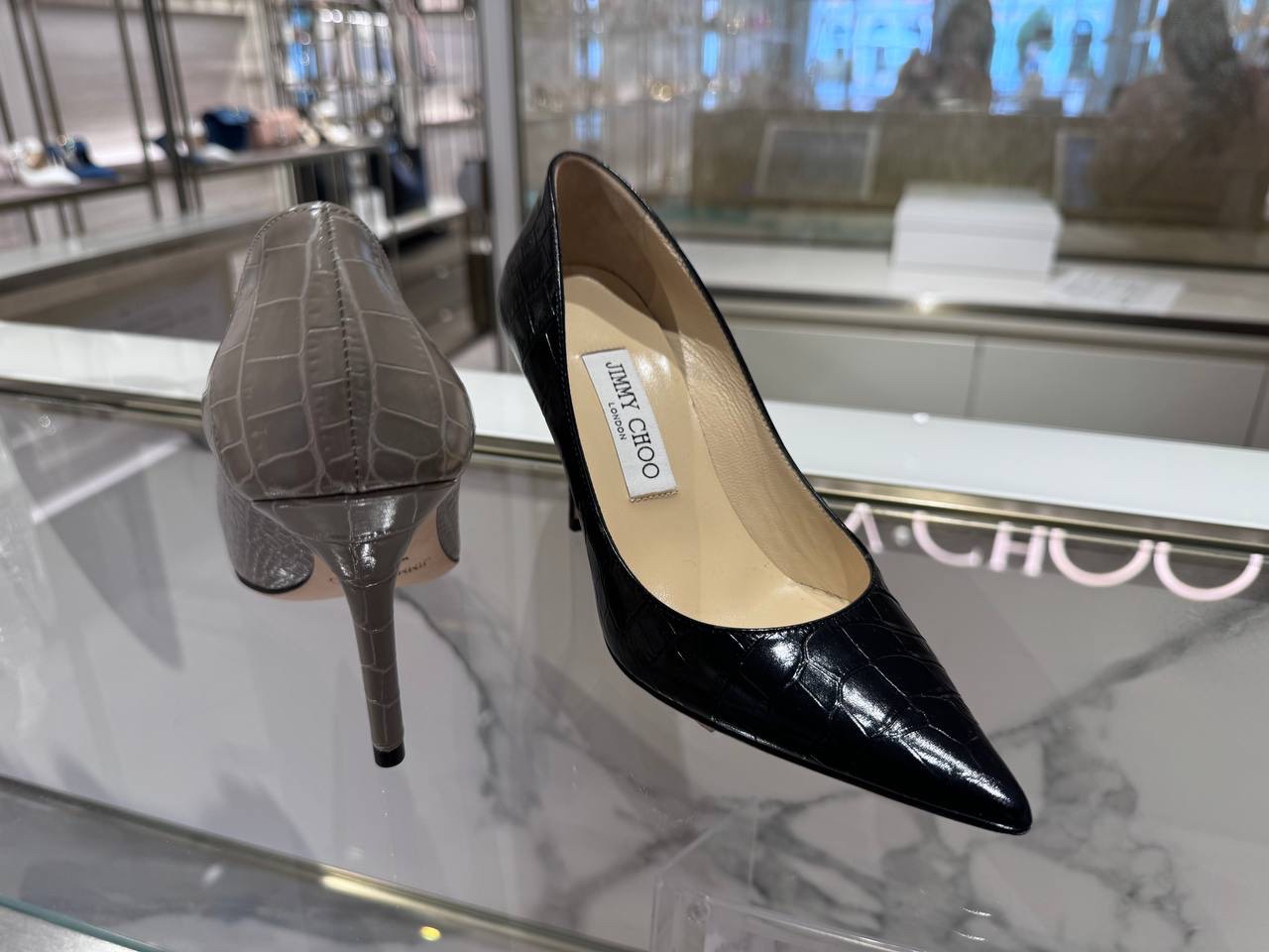 JIMMY CHOO Pumps front view - Women's luxury Shoes