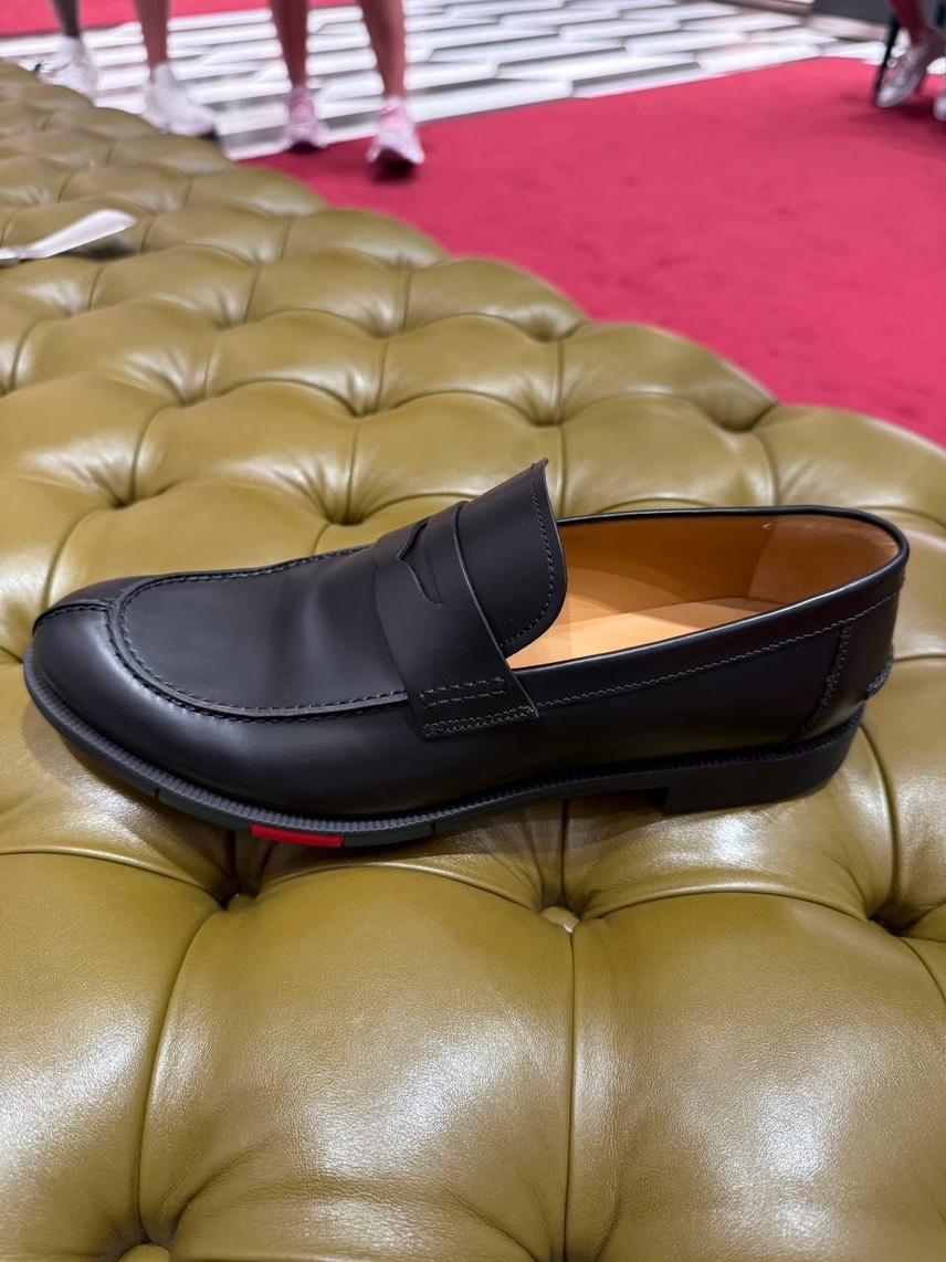 GUCCI Loafers front view - Men's luxury Shoes