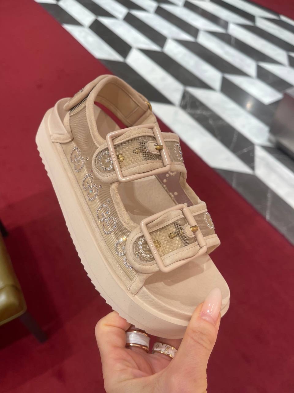 GUCCI Sandals front view - Women's luxury Shoes