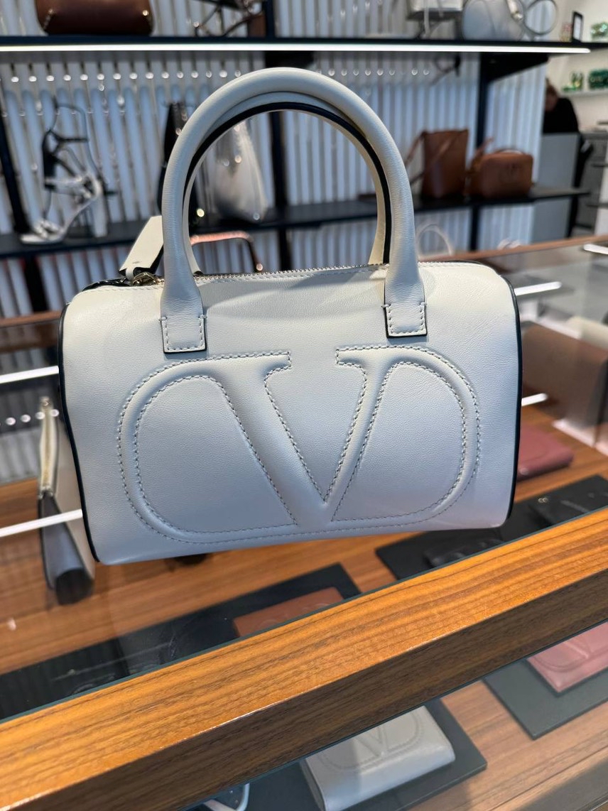 VALENTINO GARAVANI Shoulder bags front view - Women's luxury Bags
