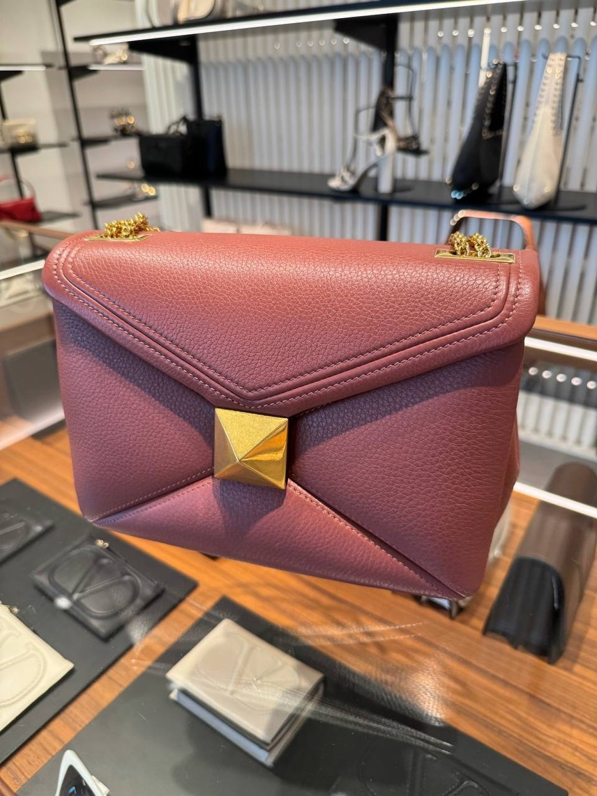 VALENTINO GARAVANI Crossbody bags front view - Women's luxury Bags