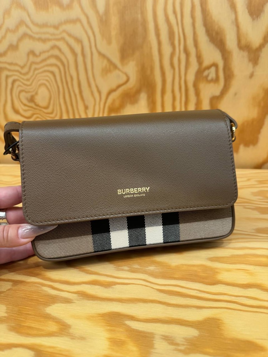 BURBERRY Crossbody bags side view - Women's luxury Bags