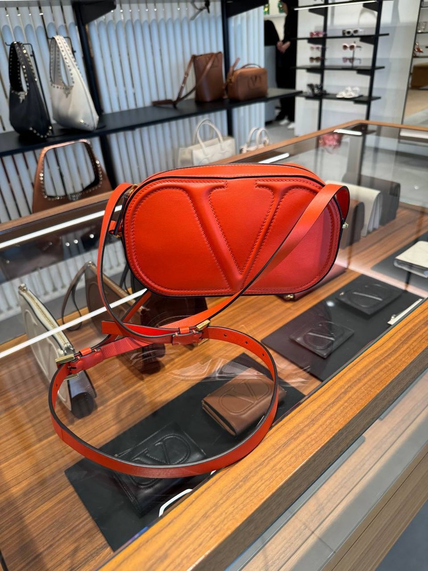 VALENTINO GARAVANI Crossbody bags front view - Women's luxury Bags