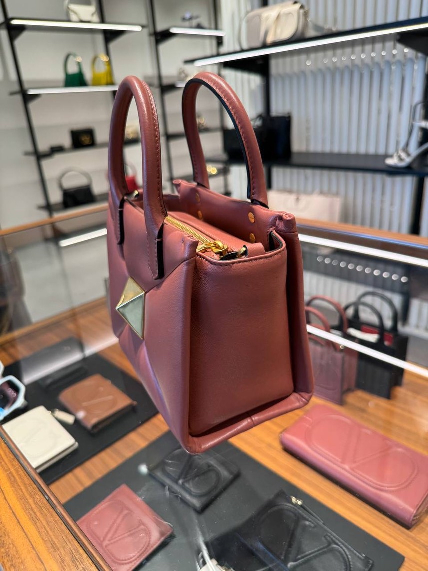 VALENTINO GARAVANI Crossbody bags side view - Women's luxury Bags