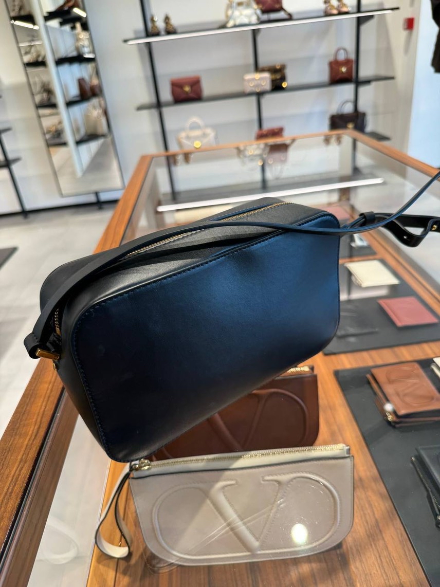 VALENTINO GARAVANI Crossbody bags side view - Women's luxury Bags