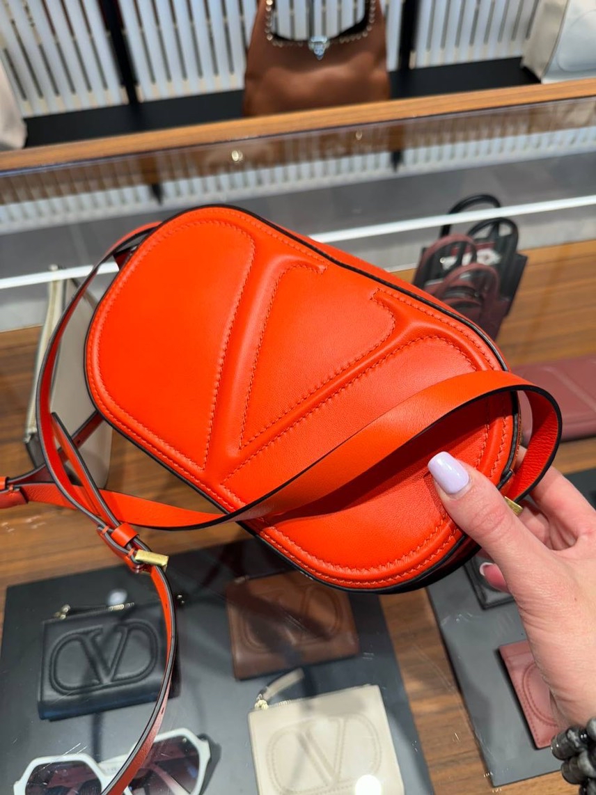 VALENTINO GARAVANI Crossbody bags side view - Women's luxury Bags