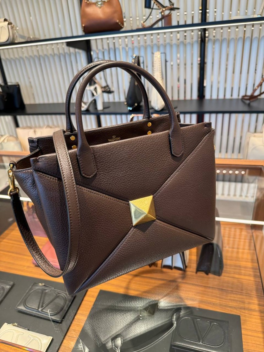 VALENTINO GARAVANI Crossbody bags side view - Women's luxury Bags