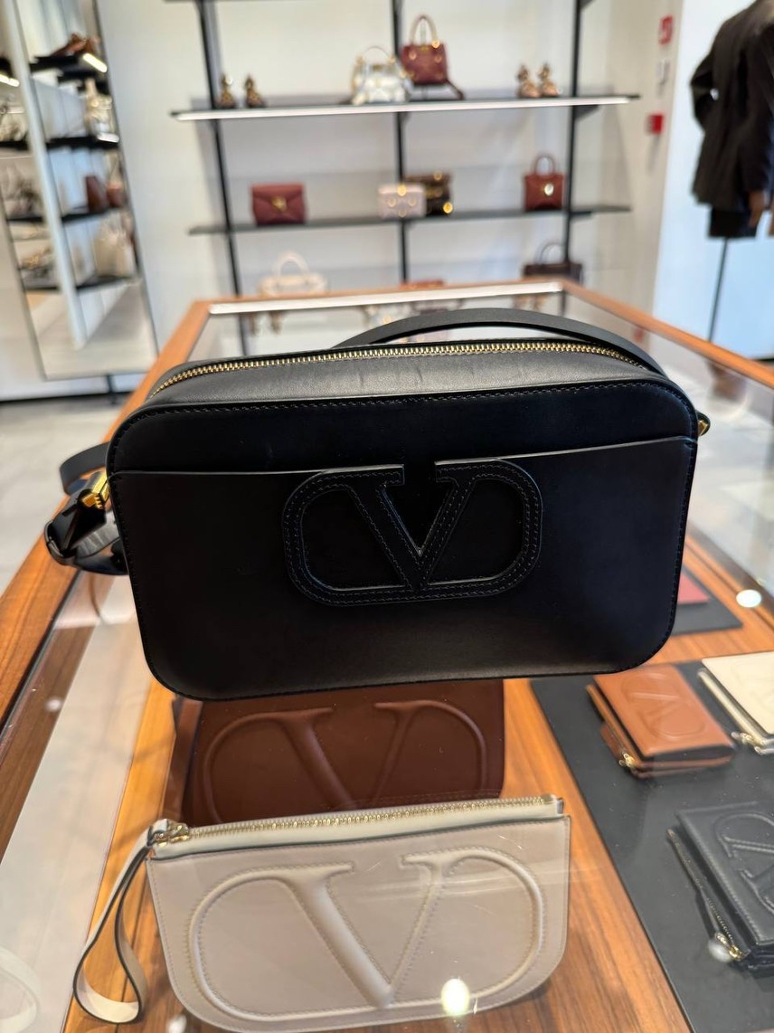 VALENTINO GARAVANI Crossbody bags side view - Women's luxury Bags