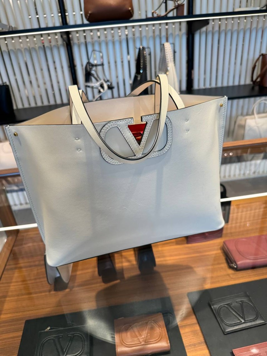 VALENTINO GARAVANI Shoulder bags front view - Women's luxury Bags