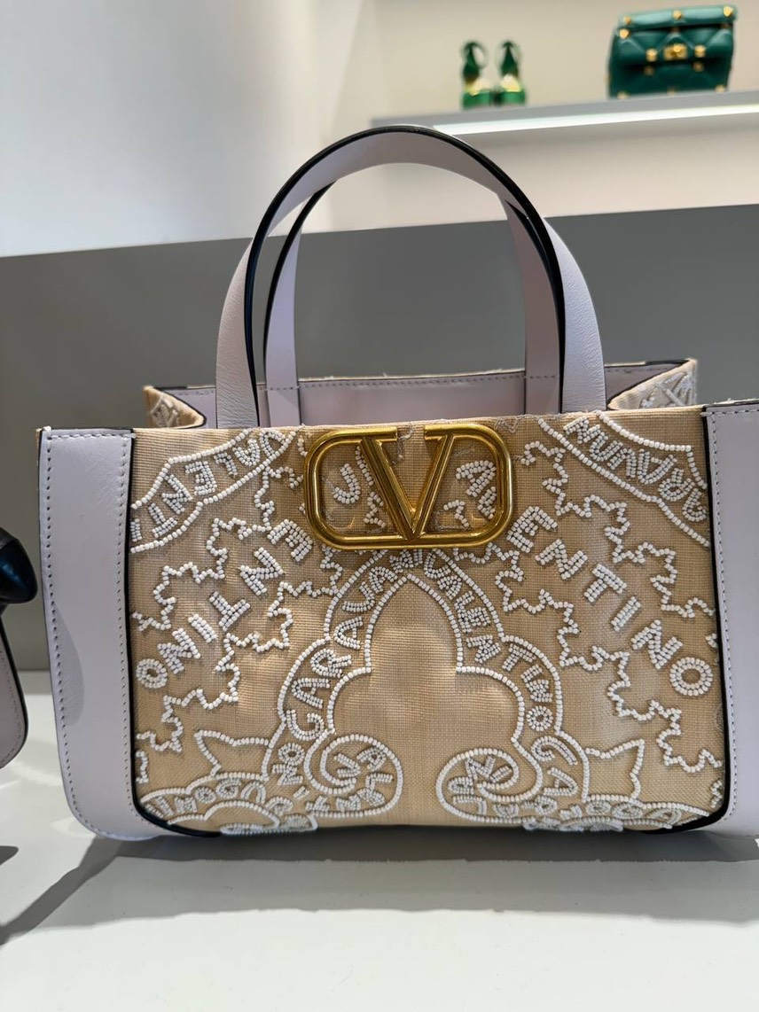 VALENTINO GARAVANI Shoulder bags side view - Women's luxury Bags