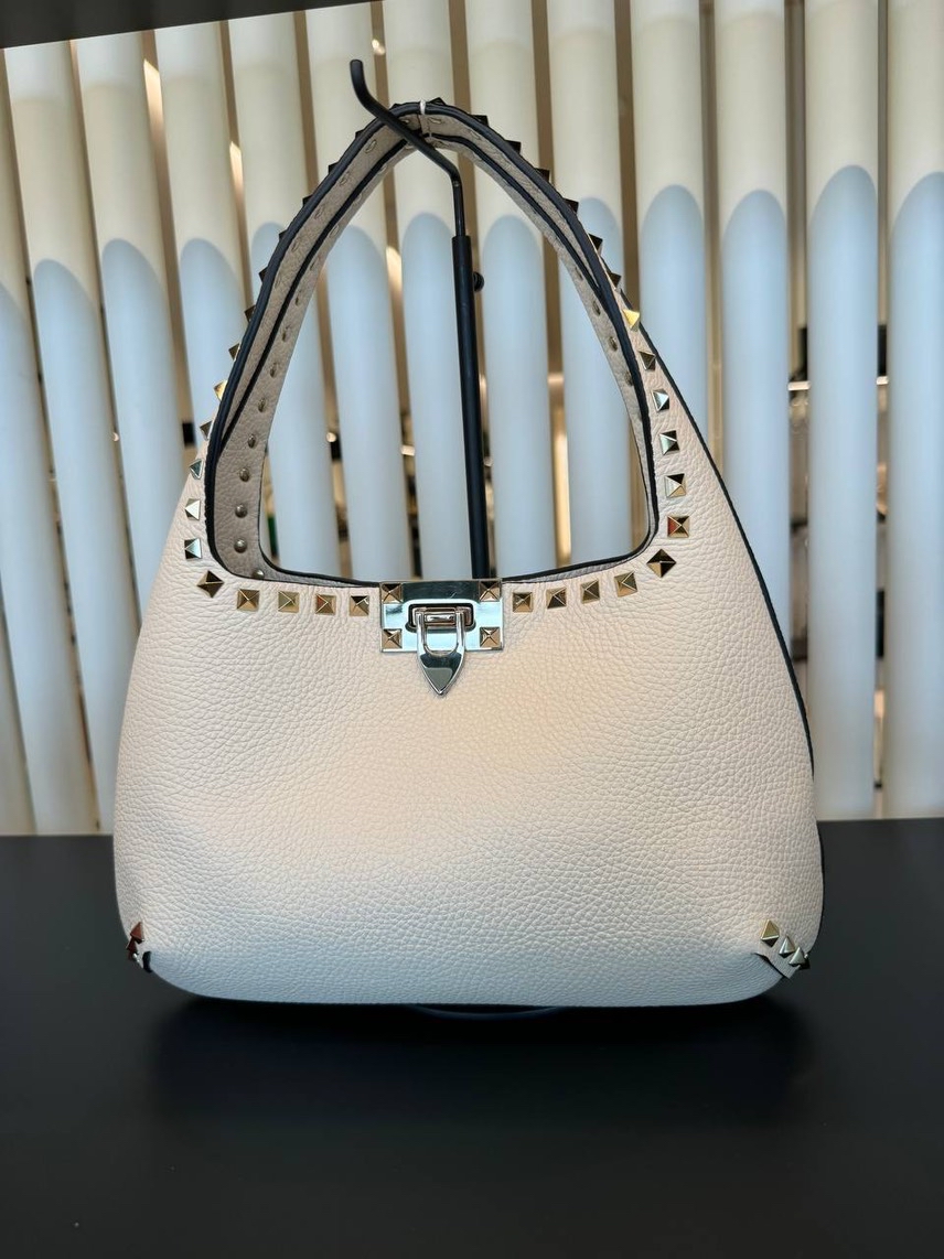 VALENTINO GARAVANI Shoulder bags front view - Women's luxury Bags