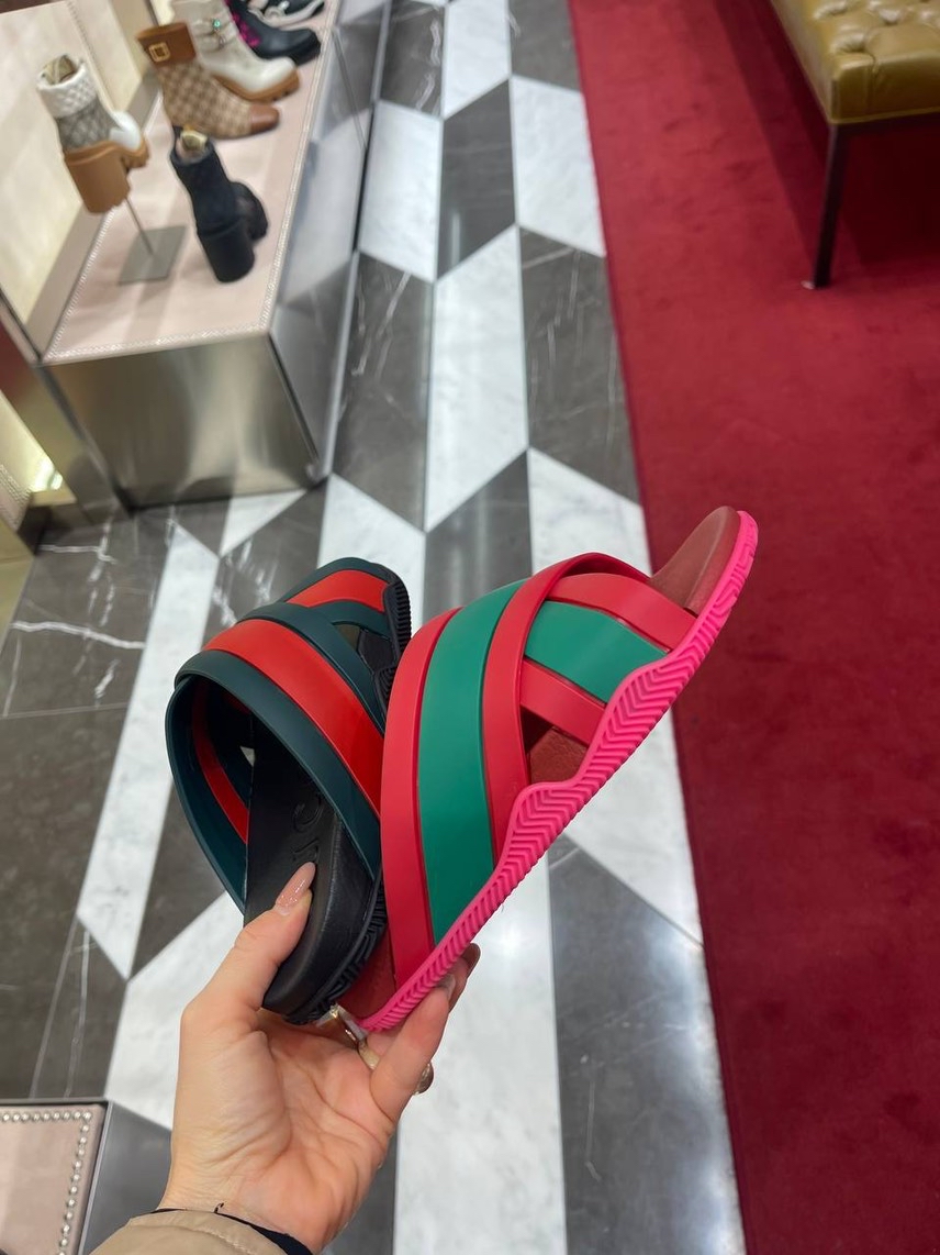 GUCCI Slides side view - Women's luxury Shoes