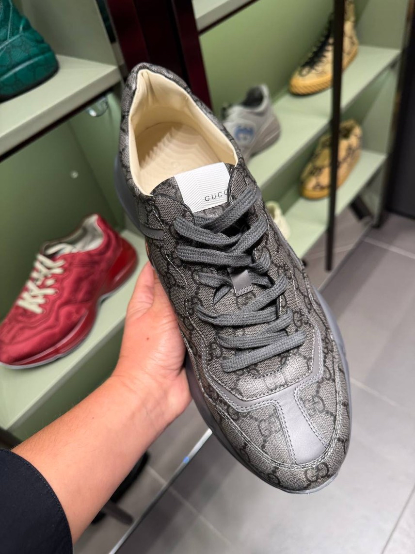 GUCCI Sneakers side view - Men's luxury Shoes