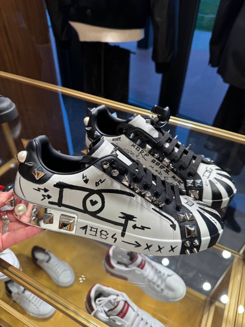 DOLCE & GABBANA Sneakers front view - Men's luxury Shoes